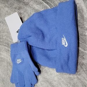 NWT Kids Nike Hat and glove set
